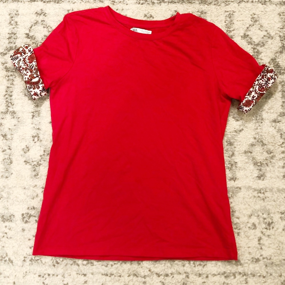 NWOT ZARA T-SHIRT DETAILED ROLLED SLEEVE SMALL